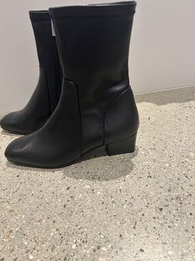 Aquatalia Classic Black Mid-Calf Block Heel Boots
